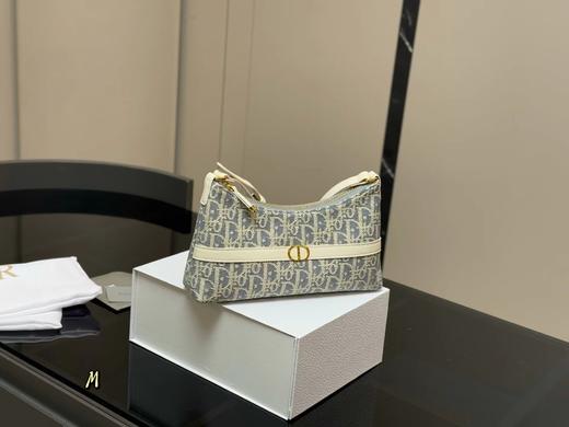 D070811浅蓝老花金色字母logo帆布单肩手提包 商品图6