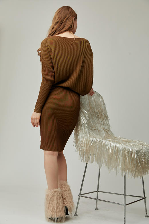 SAFICOO  优雅气质 上松下紧 蝙蝠袖设计式连衣裙 商品图3