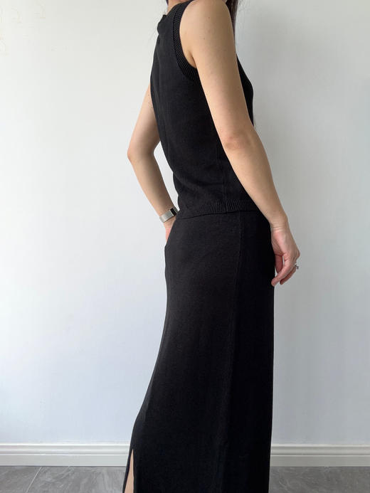 ZAANLI｜ZNSS25042 亚麻粘纤微光串珠马甲针织背心 [ 浅银白 / 雾黑 ] 商品图2