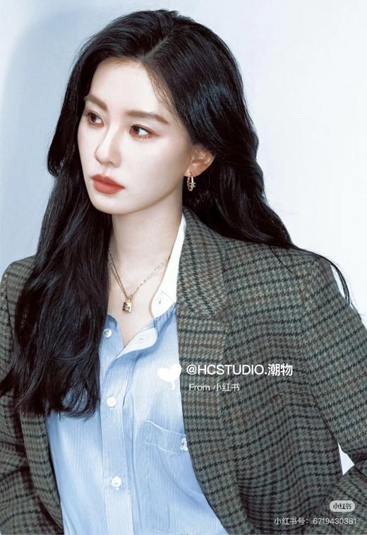 经典TRIOMPHE凯旋门锁扣项链，复刻CELINE档案库中的巴黎门锁 商品图4