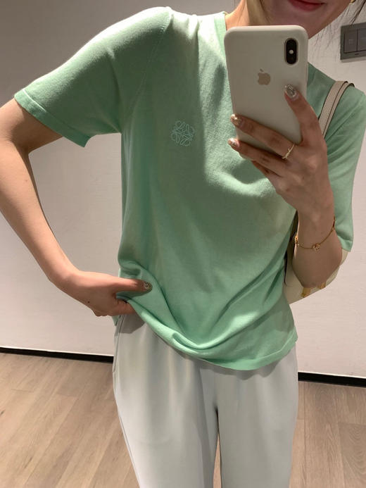 老罗刺绣天丝莱赛尔针织T恤衫 商品图1