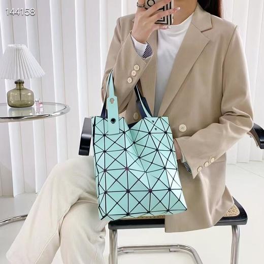 三宅一生彩灯钻石包6色可选（EJ） 商品图3