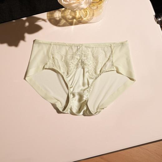 雀说新款春季蕾丝轻盈无钢圈桑蚕丝内裤三角法式双肩带女文胸AL0165 商品图7