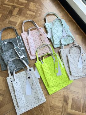 三宅一生彩灯钻石包6色可选（EJ）