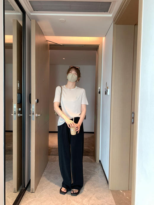 老罗刺绣天丝莱赛尔针织T恤衫 商品图12