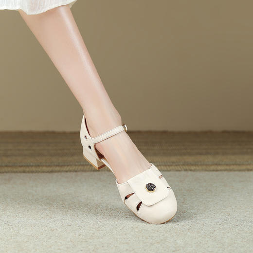 品质好货|Safiya/索菲娅2025休闲舒适百搭不累脚中空玛丽珍凉鞋FD2114736 商品图5