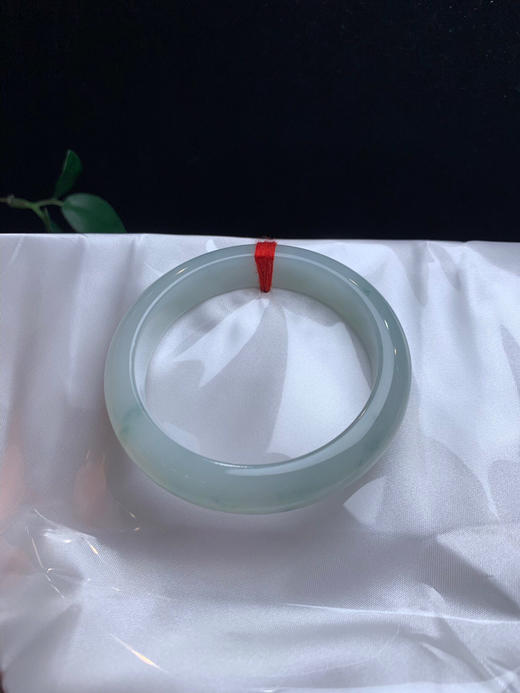 620430，53.2飘花手镯，底妆干净秀气，飘清新小蓝花，清新秀气 商品图4