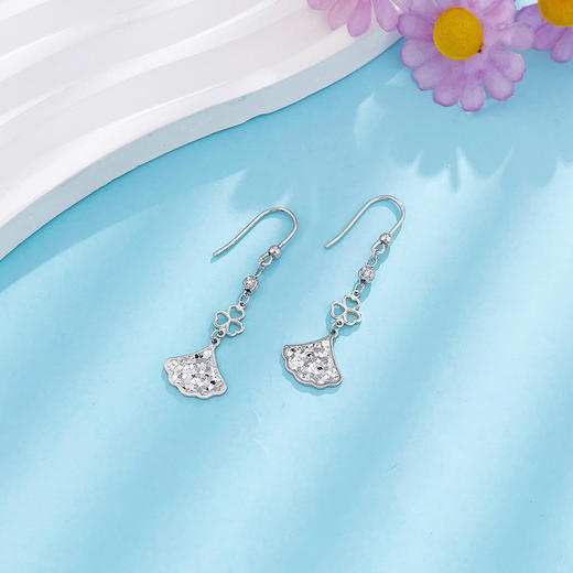 【限时8.8折】【线上铂金馆】PT950 #CNC #碎碎冰 【国际铂金协会  精品】铂金实心碎碎冰小裙子耳饰耳吊耳钩(BES00222)预售产品下单后不退款不退货不换货不补差价) 商品图2