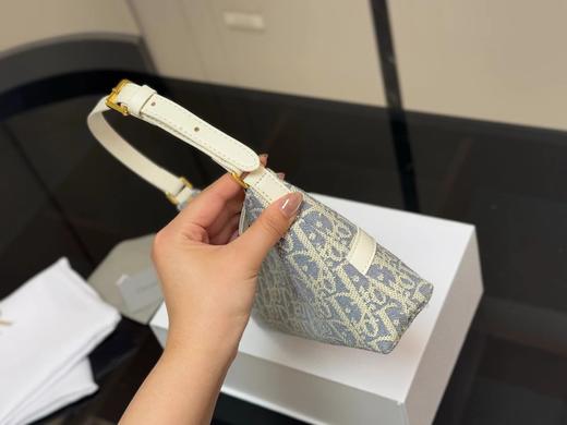 D070811浅蓝老花金色字母logo帆布单肩手提包 商品图10