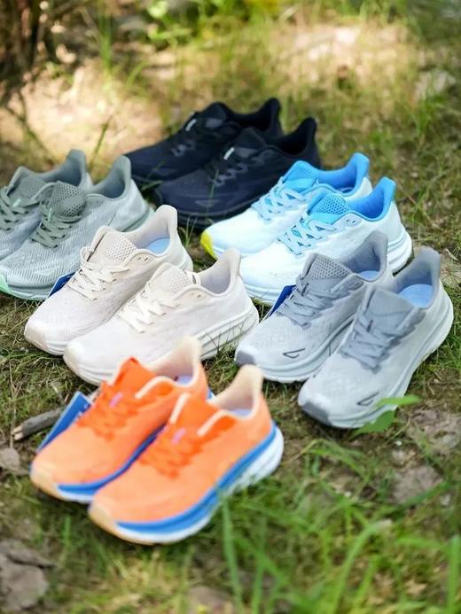 飞织透气网面超轻缓震泡棉大底情侣款运动跑鞋 商品图0