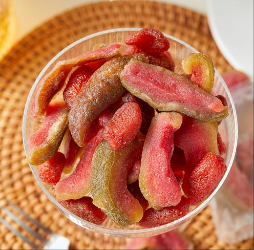 🔥果干界王者❗一口还原【果然U品草莓芭乐】丹东草莓 x 红心芭乐干😋糯糯叽叽❤️一口沦陷！ ✅低温烘培工艺👍锁住水果原始香甜🍦😍口感软糯有嚼劲，清香酸甜 商品图8