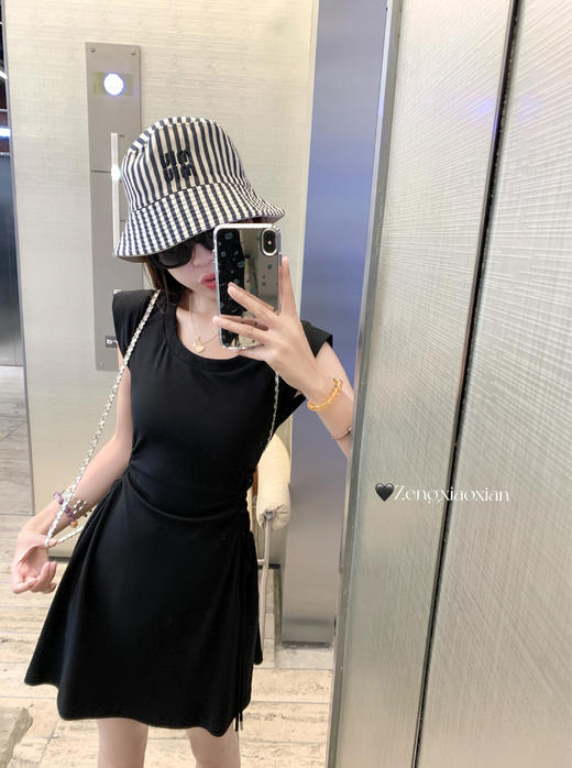 【169元任选2件】最后一波现货！2色侧边抽绳无袖连衣裙 商品图11