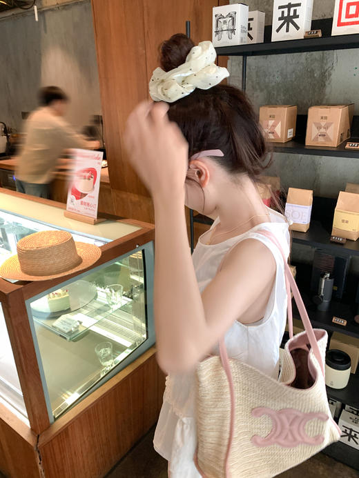 <曾小咸推荐>3.30现货秒杀 ！微信超特价！不规则荷叶边娃娃衫T恤 日常149.99/件 立减60 秒杀89.99/件！！ 商品图7