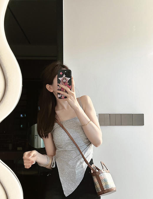 格子草编今年出啦 💙
Marni菜篮子 商品图3