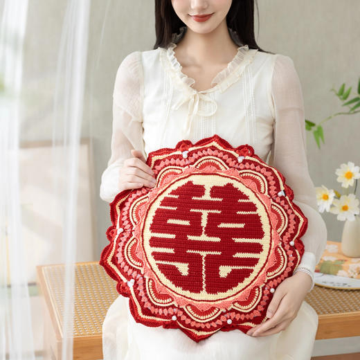 苏苏姐家金玉良缘囍字抱枕套手工DIY钩针4股棉毛线团自制材料包 商品图1