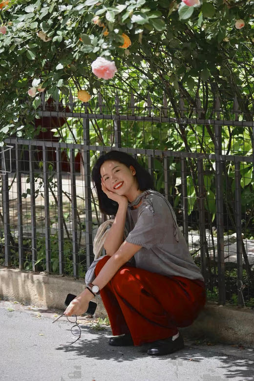 朱红天丝棉气球松紧腰灯笼裤 商品图11