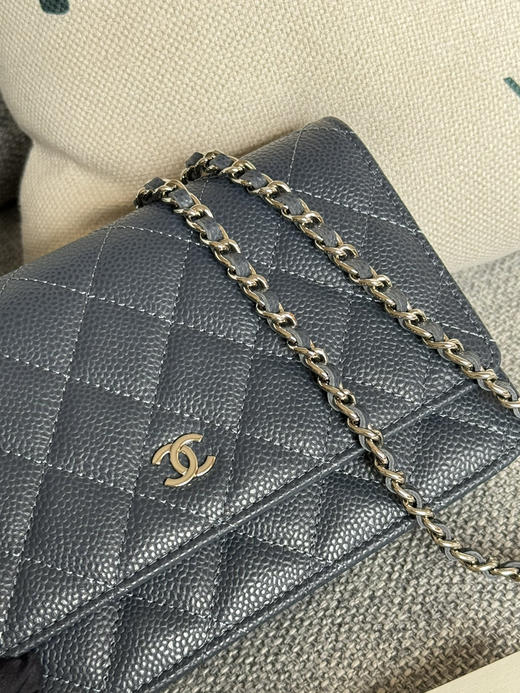 香奈儿woc链条包🉐️牛皮-深蓝色银扣（粗球纹） 商品图1