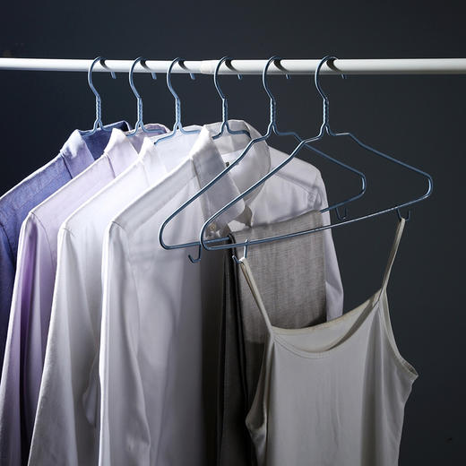 【批发】美丽雅粗彩浸塑带钩衣架大号（45cm）颜色随机 1把 商品图4