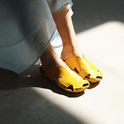 绽放女装268朵/限量复活款·文艺多色真皮豆豆底休闲平跟拖鞋女款 商品图1