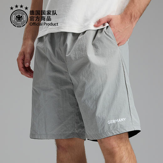 【官方正版】德国国家队 | 正反两穿黑灰短裤夏季运动休闲系带松紧腰裤 商品图2