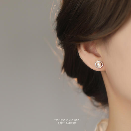 【优雅无尽】S999纯银淡水珍珠镂空莫比乌斯耳钉【YXS-F6399】 商品图1