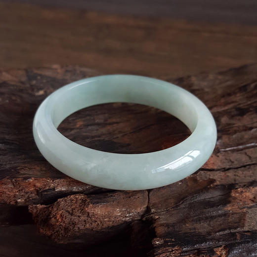 【天然正品】天然细腻55号糯冰种贵妃翡翠手镯55号（皆取最大值）女士现售价：3880！070525NJS13 商品图4