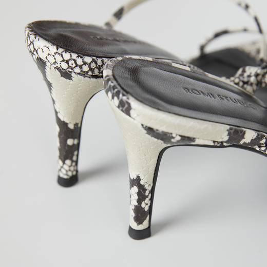 ROMI STUDIO“气质优雅”牛皮革仿蛇纹印花细带高跟凉鞋 RWCRP32035【发货时间：25-30天】 商品图4