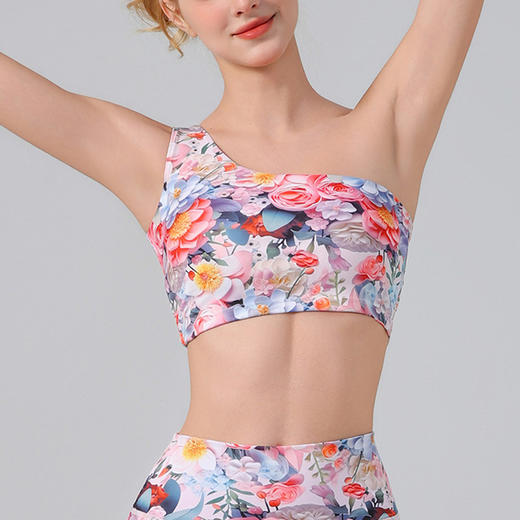 【126元任选2件】跃牌【漫西】系列 性感时尚单肩印花瑜伽背心运动健身五分裤带胸垫 商品图1