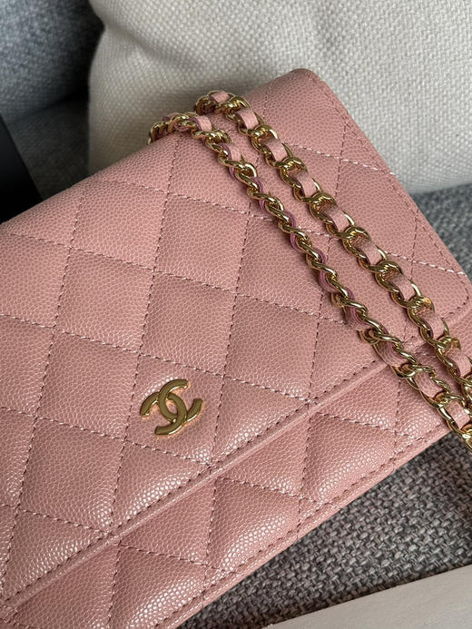 香奈儿woc链条包🉐️牛皮-粉色金扣（⚠️细球纹） 商品图1