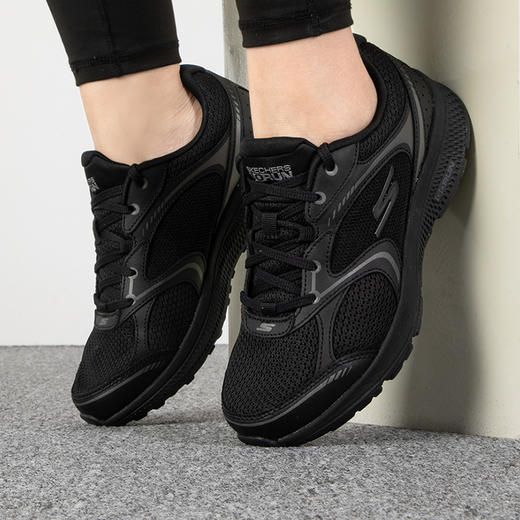 斯凯奇GO RUN CONSISTENT女士轻质跑步鞋 商品图0