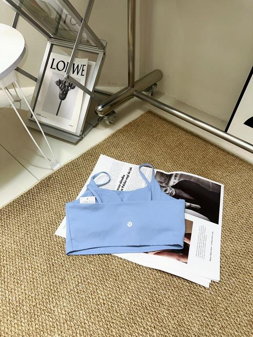 点此购买 lulu露露Flow Nulu女士一体式运动上衣 my 323932 商品图14