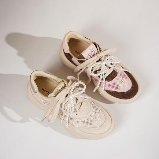 Westory2025年春季网纱镂空运动鞋板鞋系带花朵装饰深口鞋S25AM59441 商品图0