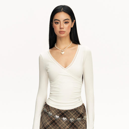 Ariseism美式复古纯色蕾丝V领长袖t恤女2025春秋新款修身显瘦上衣 商品图3