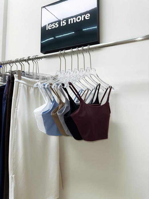 点此购买 lulu露露Flow Nulu女士一体式运动上衣 my 323932 商品图10