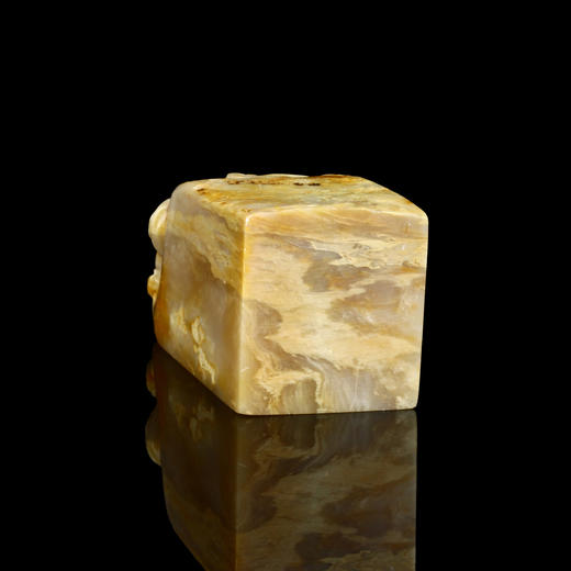 孤品016965-昌化石古兽螭虎钮章带皮石3.3*3.0*7.cm 商品图4