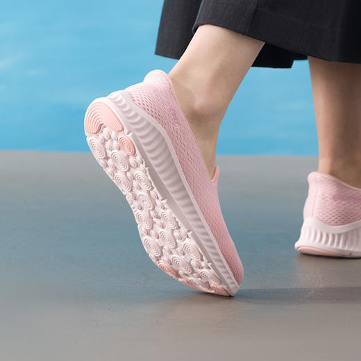 斯凯奇GO WALK NOW女士一脚穿健步鞋 商品图3