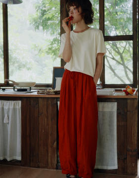 朱红天丝棉气球松紧腰灯笼裤