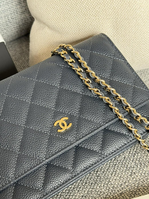 香奈儿woc链条包🉐️牛皮-深蓝色金扣（粗球纹） 商品图1