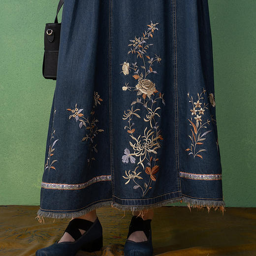 【林栖设计小店】【现货】天丝牛仔连衣裙2025秋季新款无袖时尚长裙女1953126 商品图3