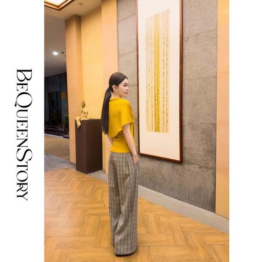 余潇潇【英伦漫游】英伦风经典格纹棉感垂顺两侧捏褶显瘦宽松直筒裤 商品图2