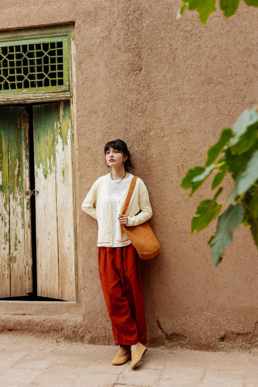 朱红天丝棉气球松紧腰灯笼裤 商品图5