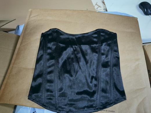 新款 “热辣滚烫”抹胸背心 商品图2