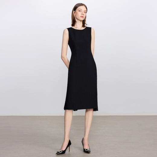 IWY/黑色无袖连衣裙女气质收腰干练职场正装通勤圆领长裙工作服Q1435 商品图3