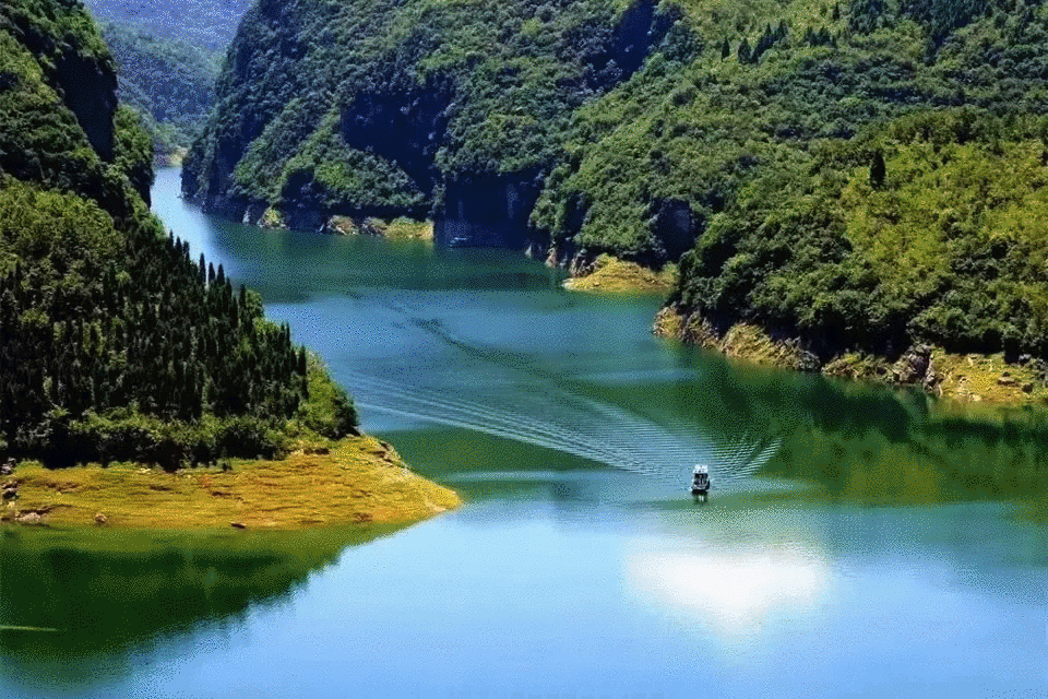 周末节假日不加价【唐家河国际大酒店】238元1间/399元两间(可拆分)+早餐…错峰出行遛娃圣地来袭，特惠套餐限时抢→