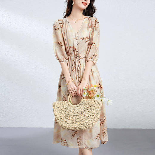 「高货kbnq」全新升级【铂金会员514/天猫689/差价175】(05210)洛诗琳真丝印花连衣裙2025夏季新款系带修身长款真丝裙 商品图0