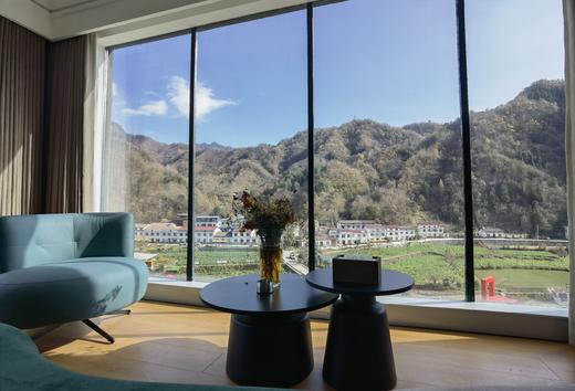 佛坪|  青山觅窗酒店民宿  商品图2