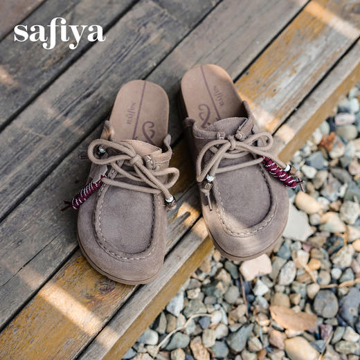 Safiya/索菲娅2025复古枫叶挂绳系带圆头百搭厚底休闲懒人勃肯拖SFD3110072 商品图4