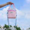【美观时尚，携带便捷】多巴胺斜跨水杯袋 户外保温杯套 斜挎手拎水杯收纳袋-QQ 商品缩略图3