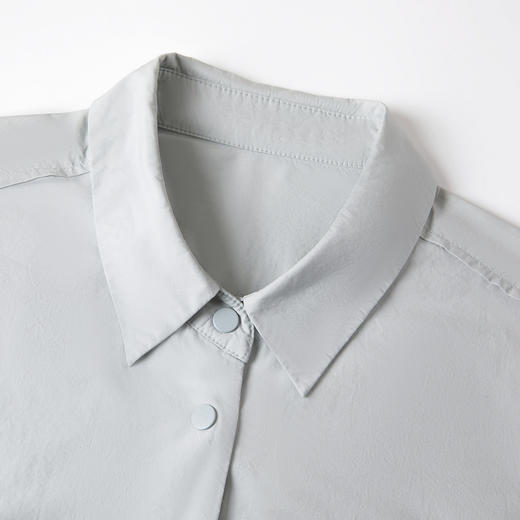 谜底衬衣长袖女2025秋新品通勤蜜蜂章仔刺绣哑光扣衬衫253MC1156 商品图3