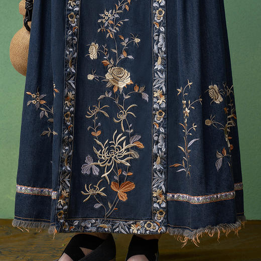 【林栖设计小店】【现货】天丝牛仔马面裙新中式2025早秋新款半身裙女1953125 商品图3